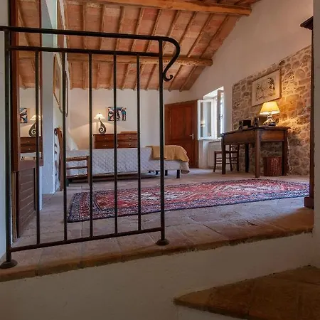 酒店 Casa Degli Artisti - Charming With Private Pool Near 托迪